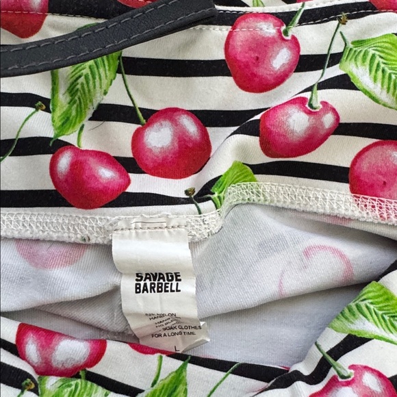 Savage Barbell Cherry Stripe High Waist Shorts size large pre owned - Picture 5 of 5